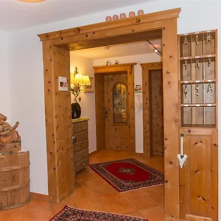 Haus Angela ゲストハウス ザンクト・ヤーコプ・イン・デフェルエッゲン