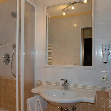 Haus Angela 3*